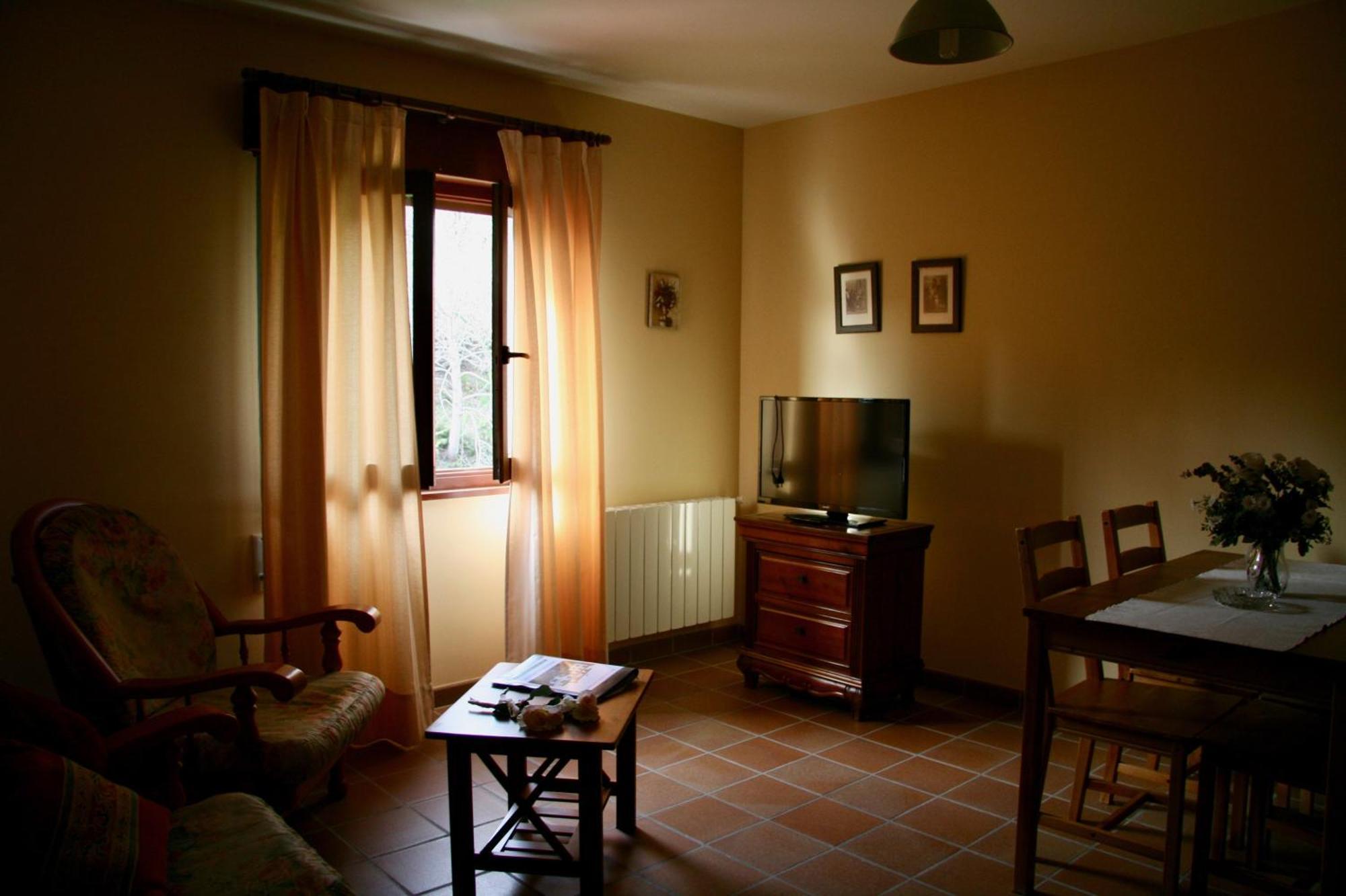 Apartamentos Rurales La Bardenilla Panes Bagian luar foto