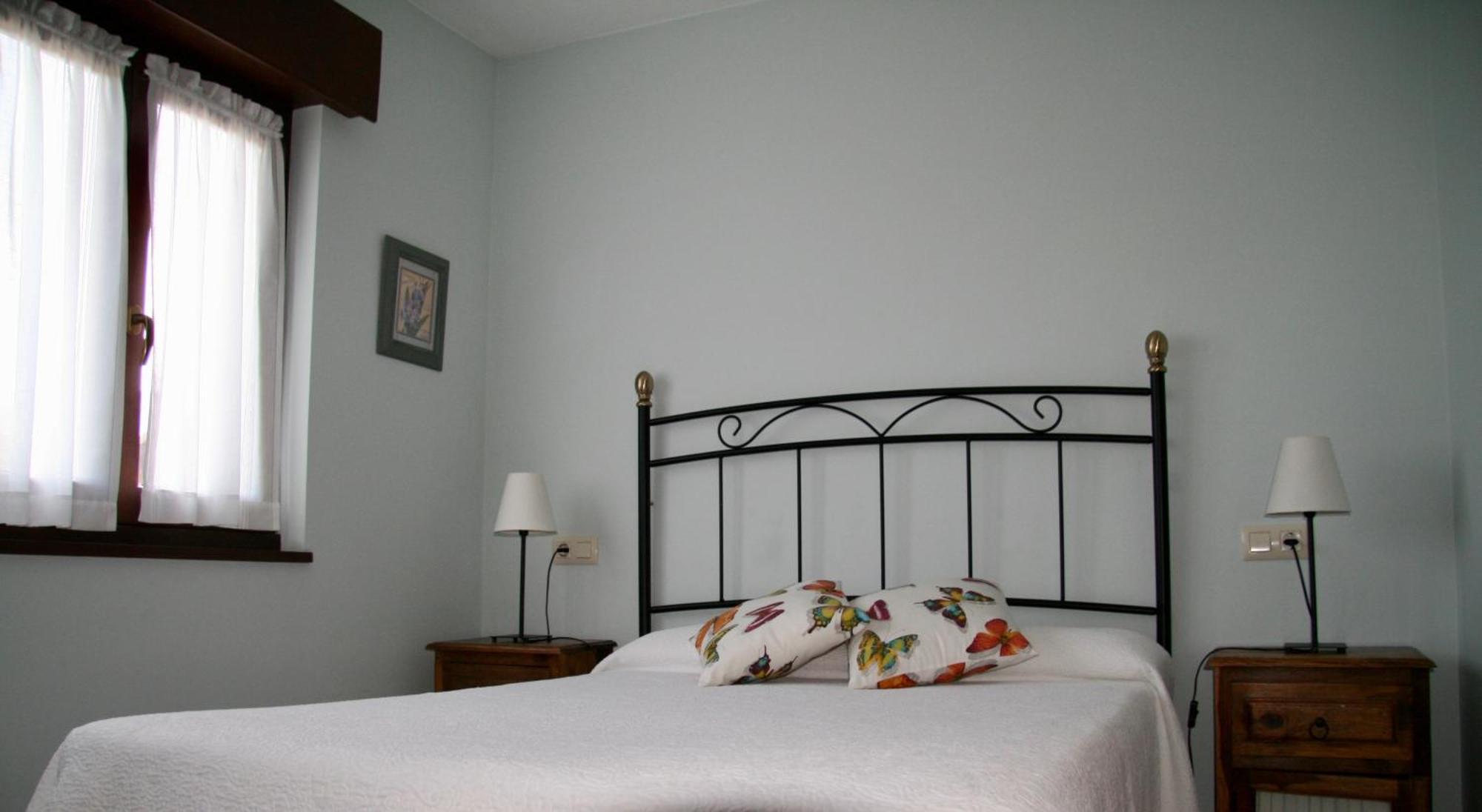 Apartamentos Rurales La Bardenilla Panes Bagian luar foto