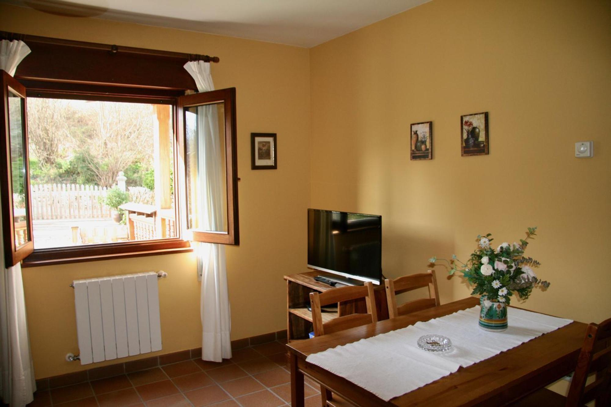 Apartamentos Rurales La Bardenilla Panes Bagian luar foto