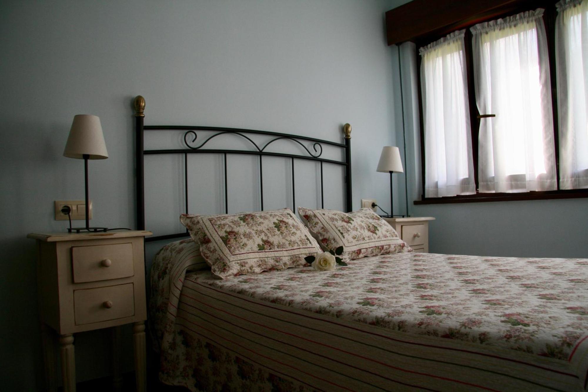 Apartamentos Rurales La Bardenilla Panes Bagian luar foto